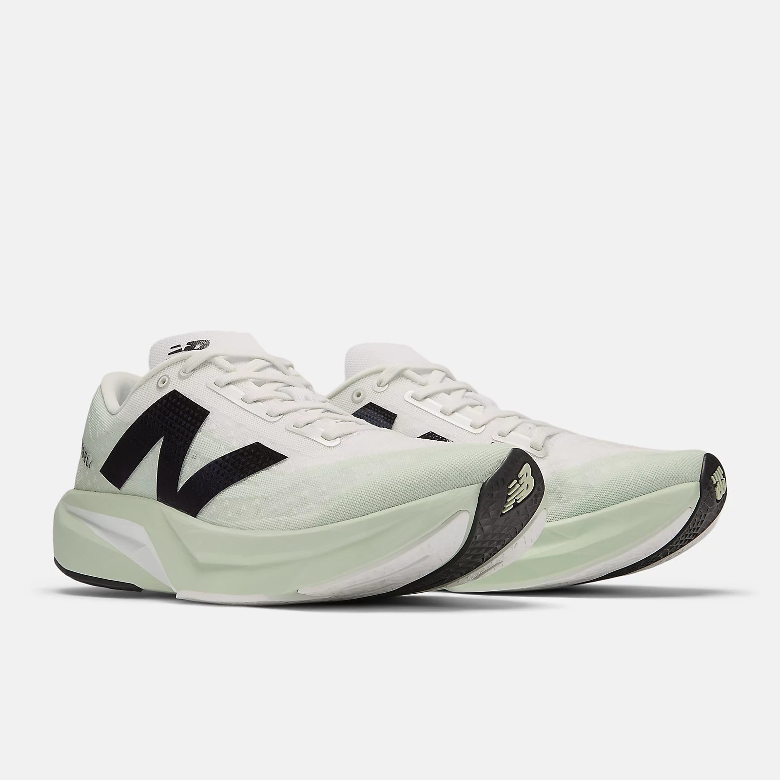 New Balance FuelCell Rebel v4 Mens